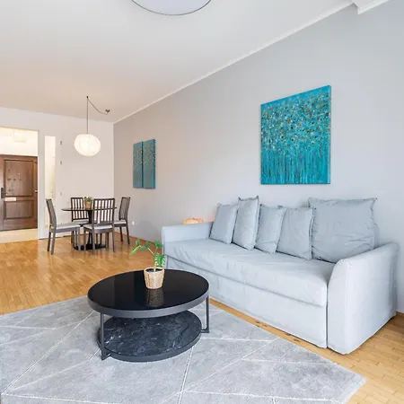 Kaz52 With Balcony *