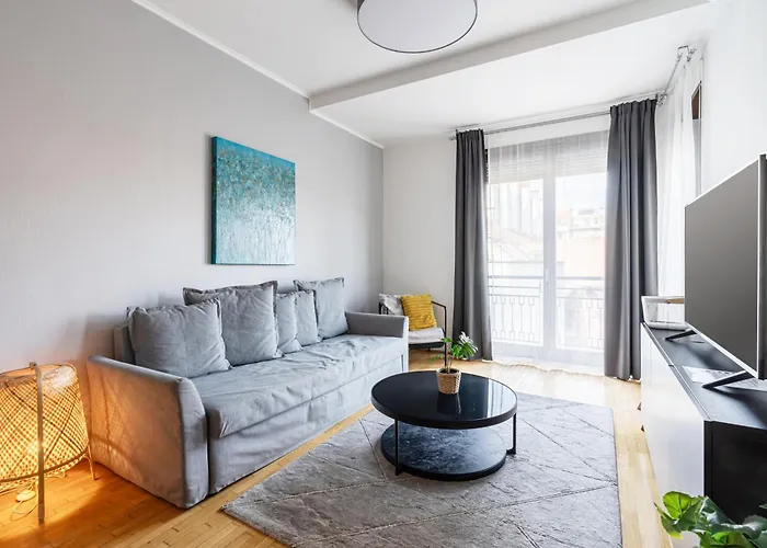 Apartament Kaz52 With Balcony *