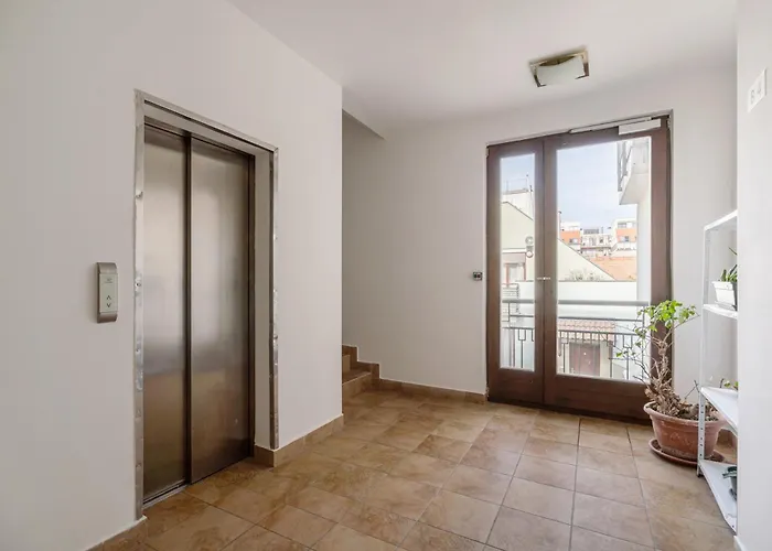 Kaz52 With Balcony *